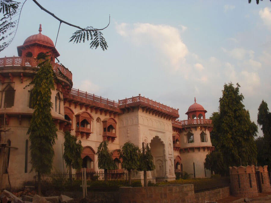 Arya Hameer Garhi Khajuraho